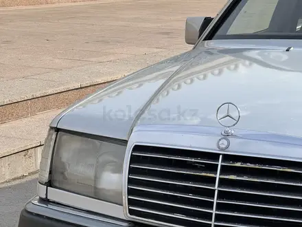 Mercedes-Benz E 220 1993 года за 1 700 000 тг. в Тараз – фото 15