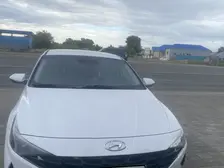 Hyundai Elantra, 2021