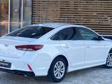 Hyundai Sonata 2019 годаүшін9 300 000 тг. в Уральск – фото 3