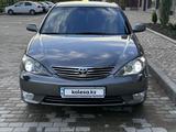 Toyota Camry 2004 года за 4 900 000 тг. в Шымкент – фото 3