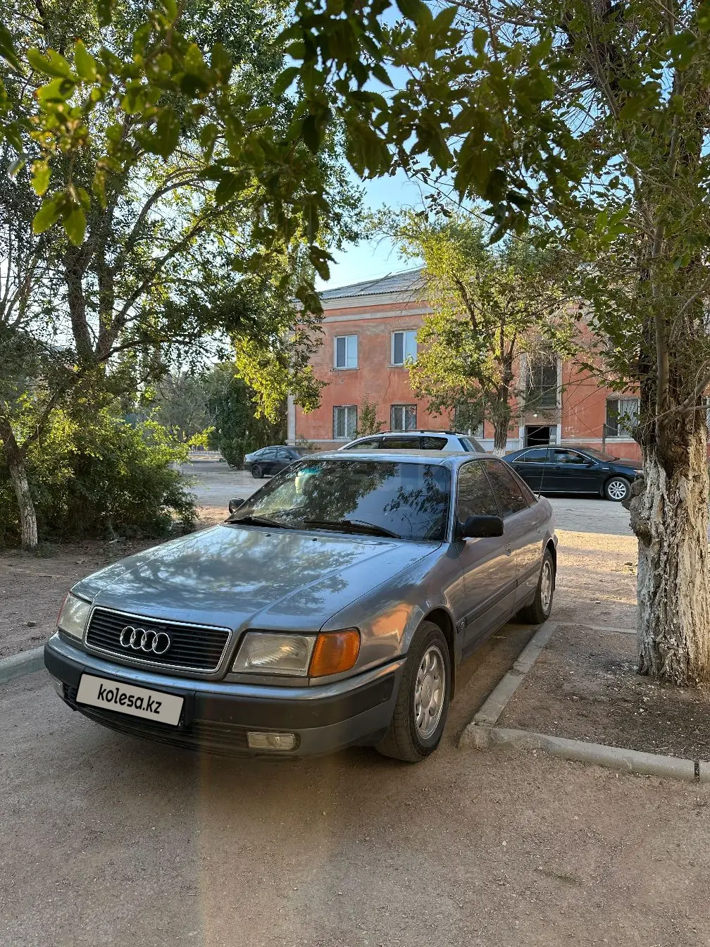 Audi 100, 1992