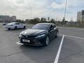 Toyota Camry 2018 года за 14 000 000 тг. в Астана