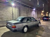 Mercedes-Benz E 200 1990 года за 1 800 000 тг. в Туркестан