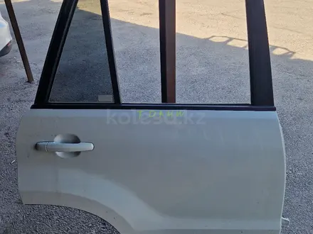 Дверь задняя правая на Suzuki Grant Vitara за 65 000 тг. в Алматы