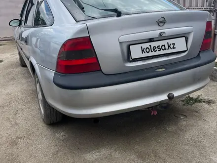 Opel Vectra 1996 года за 1 000 000 тг. в Караганда – фото 4