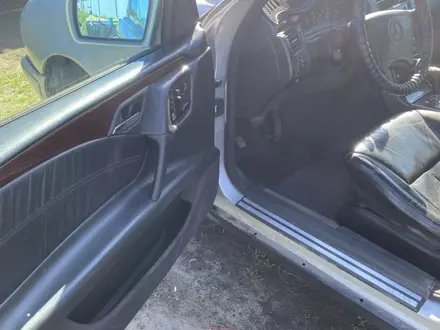 Mercedes-Benz E 280 1997 года за 2 500 000 тг. в Астана – фото 4