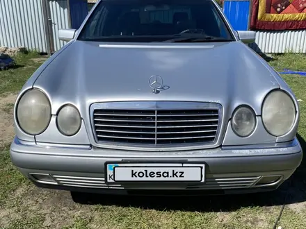 Mercedes-Benz E 280 1997 года за 2 500 000 тг. в Астана – фото 2
