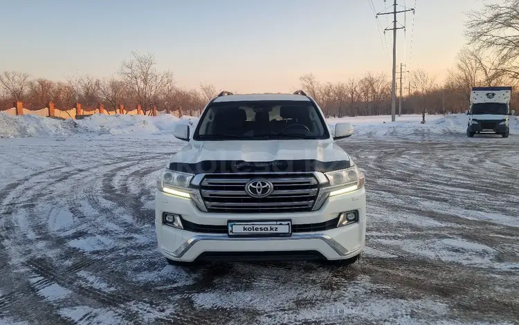 Toyota Land Cruiser 2016 года за 28 000 000 тг. в Астана