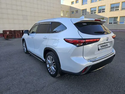 Toyota Highlander 2022 года за 33 000 000 тг. в Павлодар – фото 4