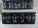 Передний решетки в бампер на Toyotaүшін100 000 тг. в Алматы – фото 3