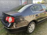 Volkswagen Passat 2007 года за 4 200 000 тг. в Бишкуль – фото 2