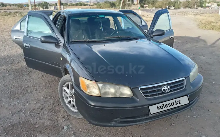 Toyota Camry 2000 годаfor3 100 000 тг. в Аягоз