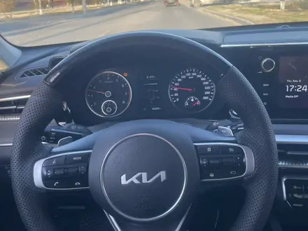 Kia K5 2022 года за 13 500 000 тг. в Актау – фото 6