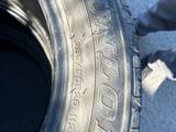 Летние шины Dunlop 235/50R20 лето 5-6 мм за 100 000 тг. в Атырау – фото 2