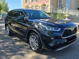 Toyota Highlander Luxe 2025 года за 32 800 000 тг. в Семей – фото 5