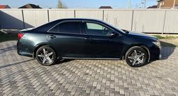 Toyota Camry 2013 года за 9 050 000 тг. в Уральск – фото 5