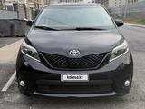 Toyota Sienna 2015 года за 14 400 000 тг. в Алматы