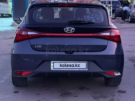 Hyundai i20 2023 года за 7 950 000 тг. в Астана – фото 2