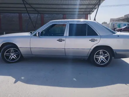 Mercedes-Benz E 220 1995 года за 2 200 000 тг. в Кызылорда – фото 5