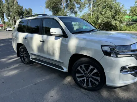 Toyota Land Cruiser 2019 года за 31 800 000 тг. в Алматы – фото 2