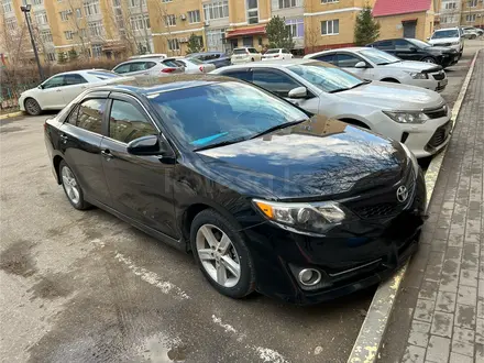 Toyota Camry 2013 года за 5 700 000 тг. в Актобе – фото 16