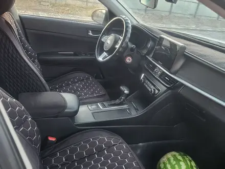 Kia K5 2018 года за 8 500 000 тг. в Алматы – фото 5