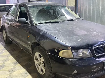 Audi A4 1996 года за 900 000 тг. в Алматы