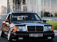 Бампер AMG Gen1 Мерседес w124үшін35 000 тг. в Алматы