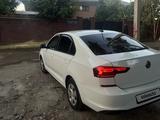 Volkswagen Polo 2021 года за 6 400 000 тг. в Алматы – фото 4