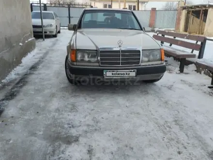 Mercedes-Benz E 230 1989 года за 1 500 000 тг. в Усть-Каменогорск – фото 14