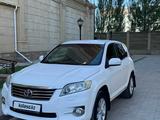 Toyota RAV4 2012 годаүшін7 500 000 тг. в Актобе