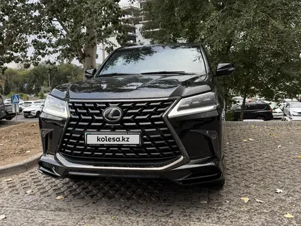 Lexus LX 570 2021 года за 65 000 000 тг. в Алматы