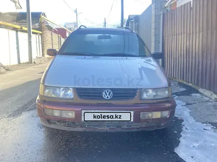 Volkswagen Passat 1995 года за 1 100 000 тг. в Алматы