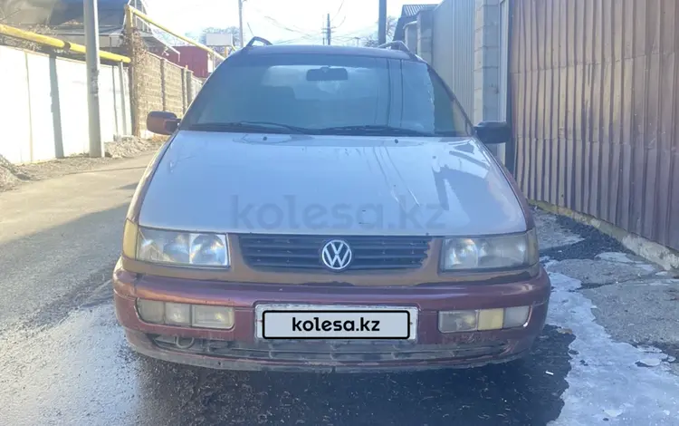 Volkswagen Passat 1995 годаүшін1 100 000 тг. в Алматы