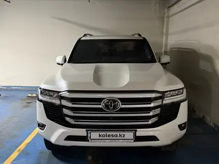 Toyota Land Cruiser 2024 года за 59 000 000 тг. в Астана