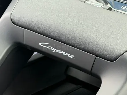 Porsche Cayenne S Electric 2026 года за 78 800 000 тг. в Астана – фото 14