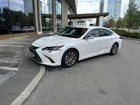 Lexus ES 250 2019 года за 18 000 000 тг. в Астана