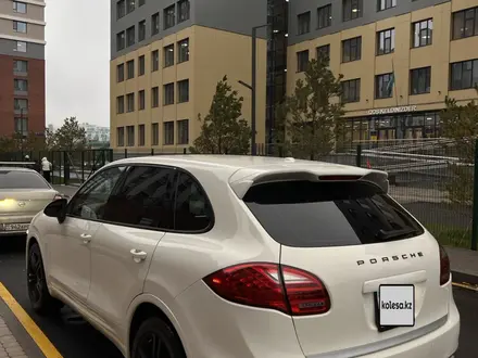 Porsche Cayenne 2011 года за 12 500 000 тг. в Астана – фото 5