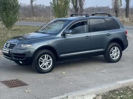 Volkswagen Touareg 2004 года за 5 800 000 тг. в Алматы – фото 9