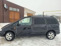 Volkswagen Sharan 1998 года за 1 400 000 тг. в Актобе