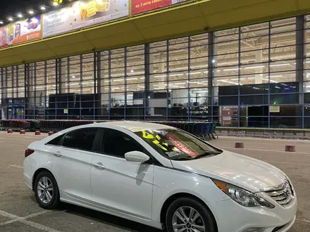 Hyundai Sonata 2013 года за 3 800 000 тг. в Актобе – фото 2