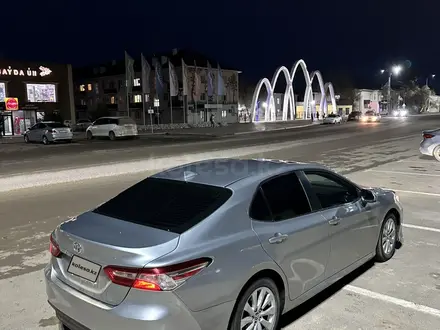 Toyota Camry 2019 года за 7 500 000 тг. в Атырау – фото 5