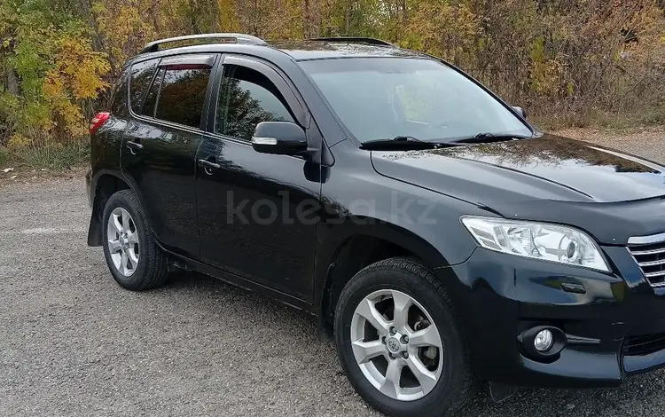 Toyota RAV4 2012 года за 8 000 000 тг. в Усть-Каменогорск