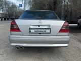 Mercedes-Benz C 280 1997 годаүшін3 200 000 тг. в Актобе – фото 4