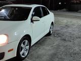 Volkswagen Jetta 2008 года за 3 700 000 тг. в Петропавловск – фото 5