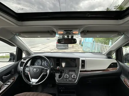 Toyota Sienna 2017 года за 18 000 000 тг. в Атырау – фото 6