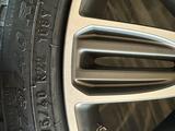 Pirelli Scorpion с оригинальными дисками Range Rover за 2 200 000 тг. в Астана – фото 4