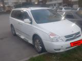 Kia Carnival 2007 годаfor1 800 000 тг. в Астана – фото 2