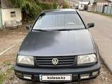 Volkswagen Vento 1992 годаfor1 200 000 тг. в Алматы – фото 3