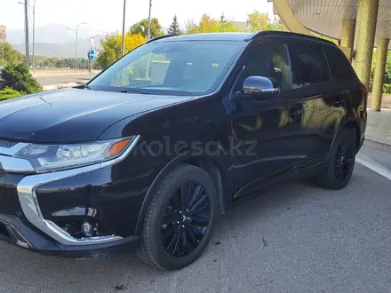 Mitsubishi Outlander 2019 года за 12 000 000 тг. в Алматы